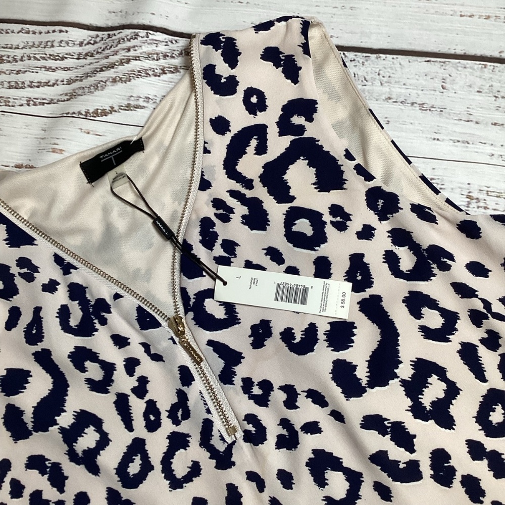 496. Tahari Beige Animal Print Sleeveless Blouse NWT Size Large - Picture 4 of 4